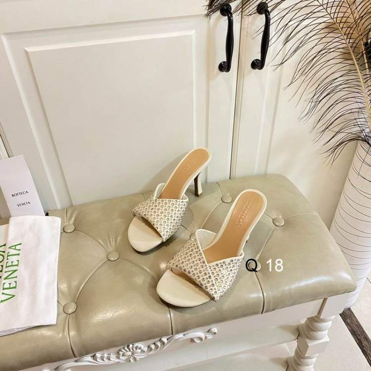 Picture of Bottega Shoes _SKUBVsz35-40Y01231782